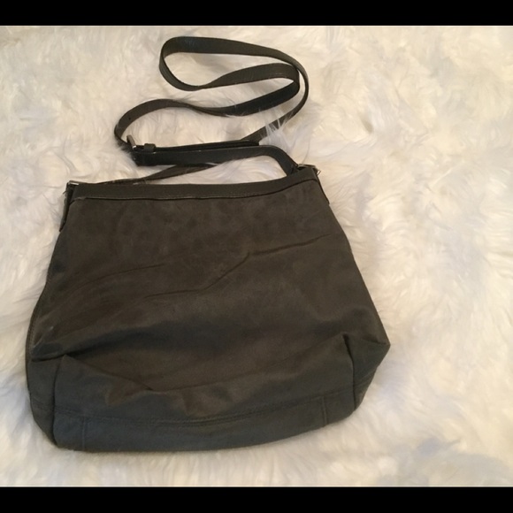 Michael Kors Crossover Bag - Picture 2 of 6